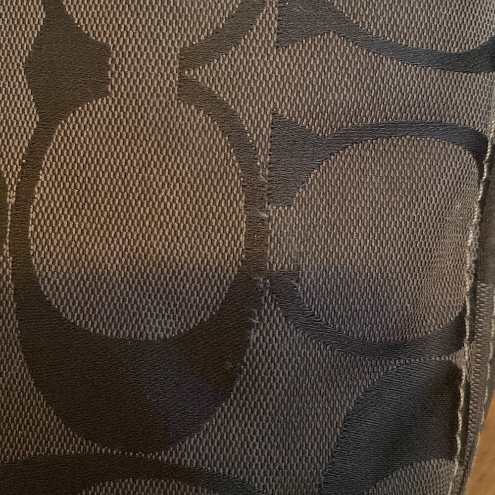 Signature Coach Shoulder Bag - Picture 5 of 5